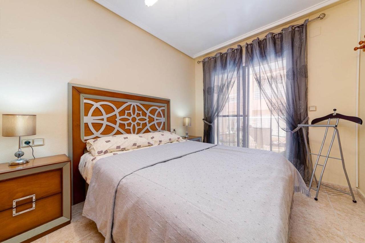 Cozy Appartment Torrevieja At Irina Exterior photo