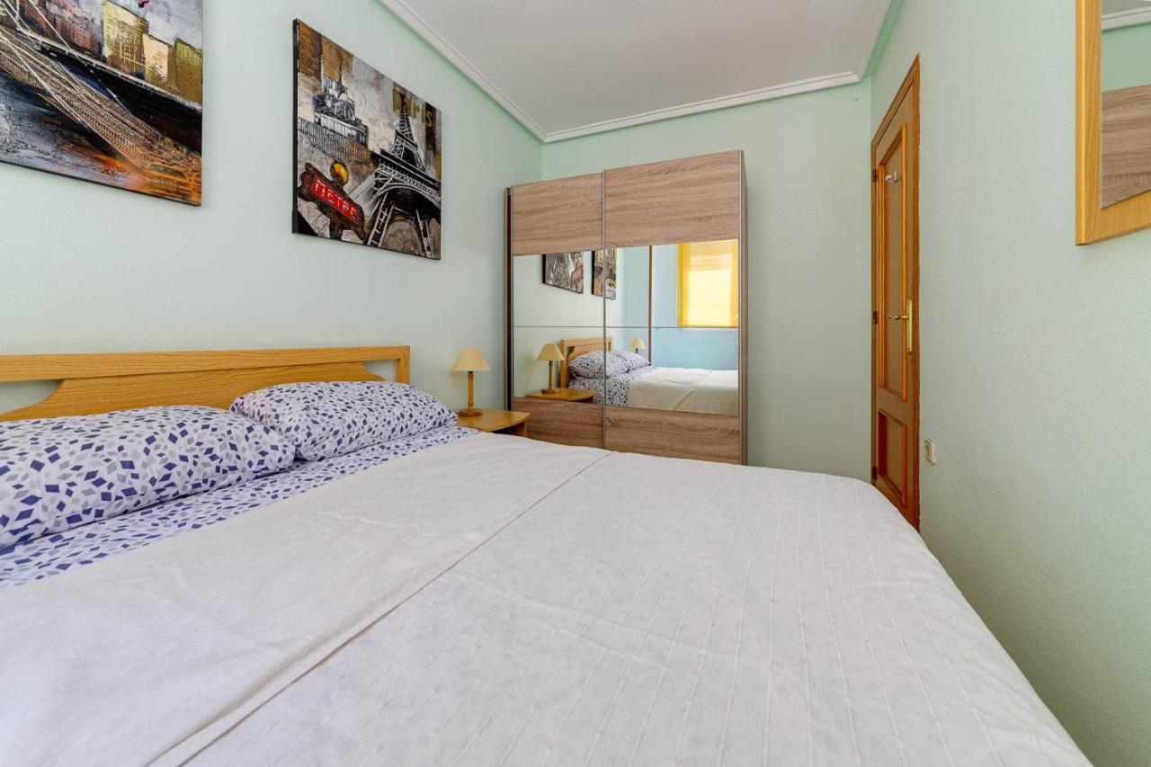 Cozy Appartment Torrevieja At Irina Exterior photo